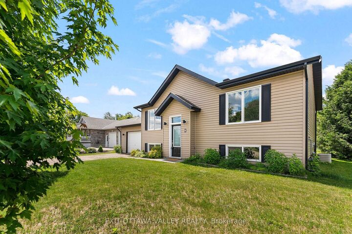 Property Photo: 9 Minto Street ON K0J 1C0