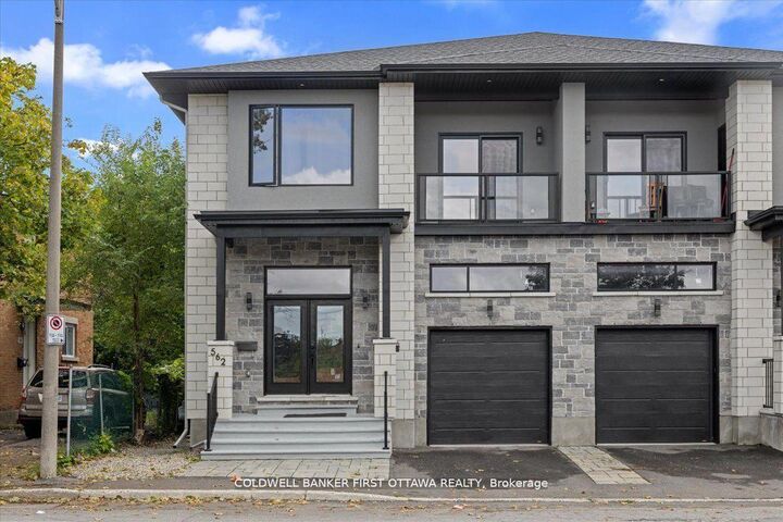 562 Queen Mary Street — photo 1