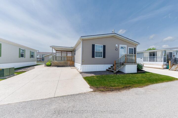 3033 Townline Road 268 — photo 1