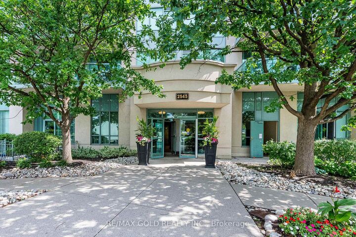 Property Photo: 2545 Erin Centre Boulevard 701 ON L5M 6Z9