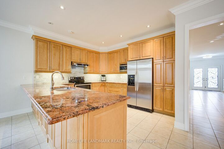Property Photo: 2323 Awenda Drive ON L6H 7J7