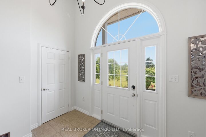 1659 Lindsay Road — photo 1