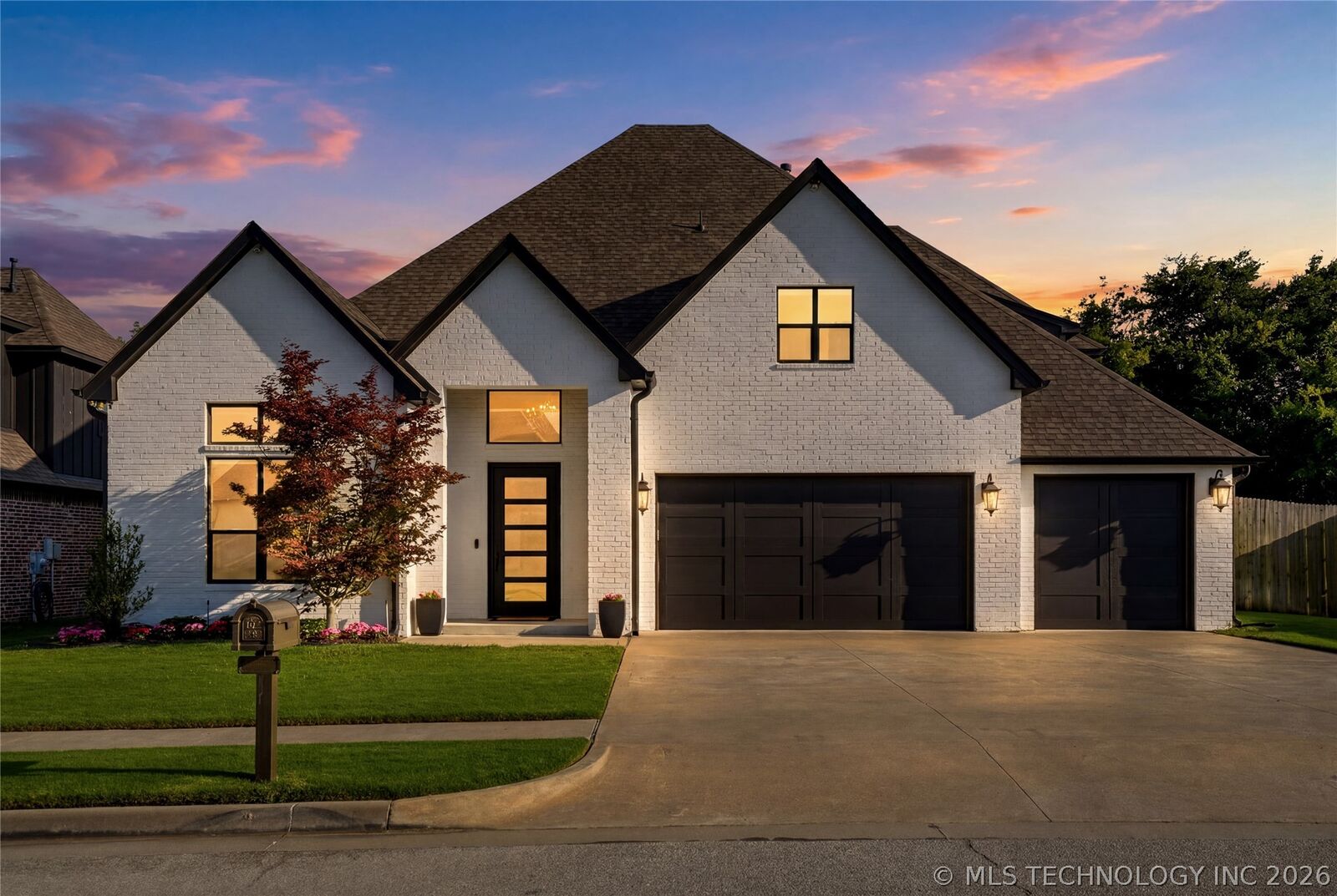 Property Photo:  16530 E 43rd Street  OK 74134 