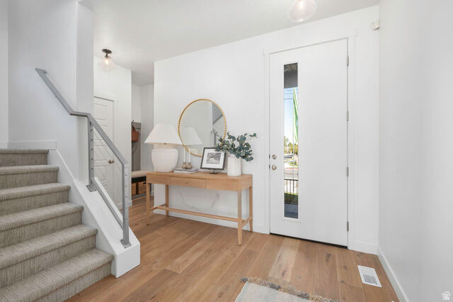 Property Photo: 224 W Waterstone Cir 11 UT 84107