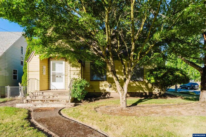 Property Photo: 720 Rosemont Av NW OR 97304