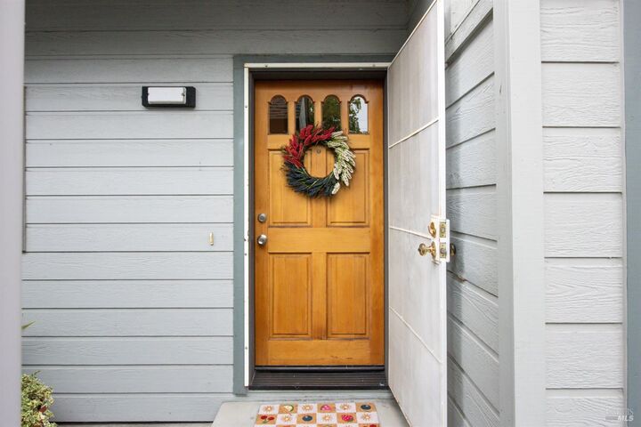 Property Photo: 1245 Eardley Avenue CA 95401