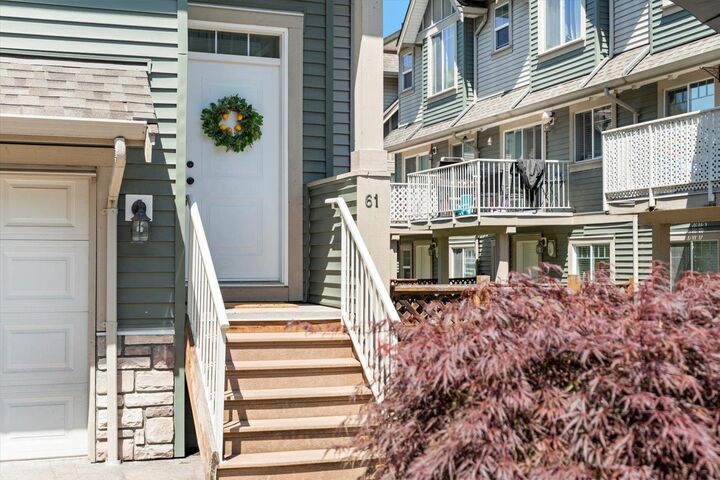 Property Photo: 6498 Southdowne Place 61 BC V2R 0K3