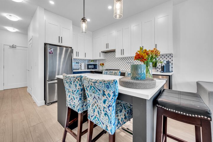 Property Photo:  18811 72 Avenue 319  BC V4N 6W7 