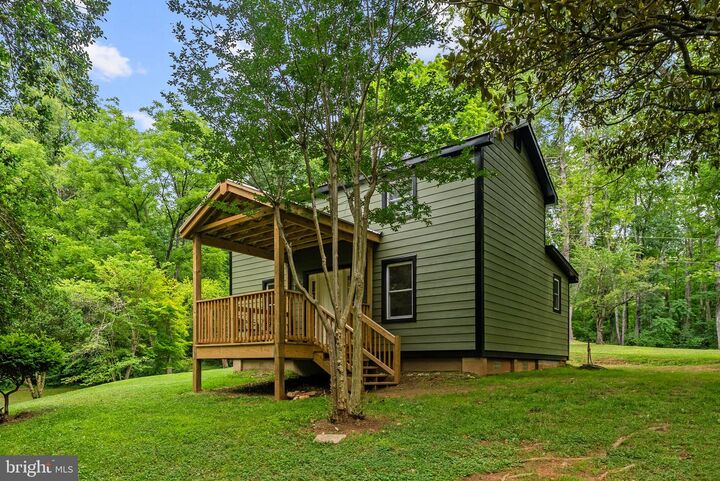 Property Photo: 2303 W Hoover Road VA 22722