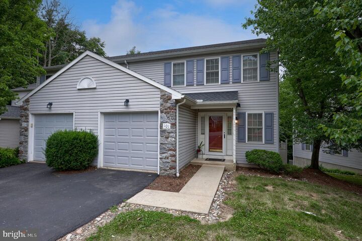 Property Photo:  101 Topland Drive  PA 17601 