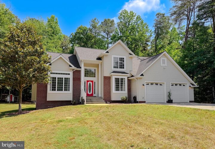 Property Photo:  1002 Secret Court  MD 20657 