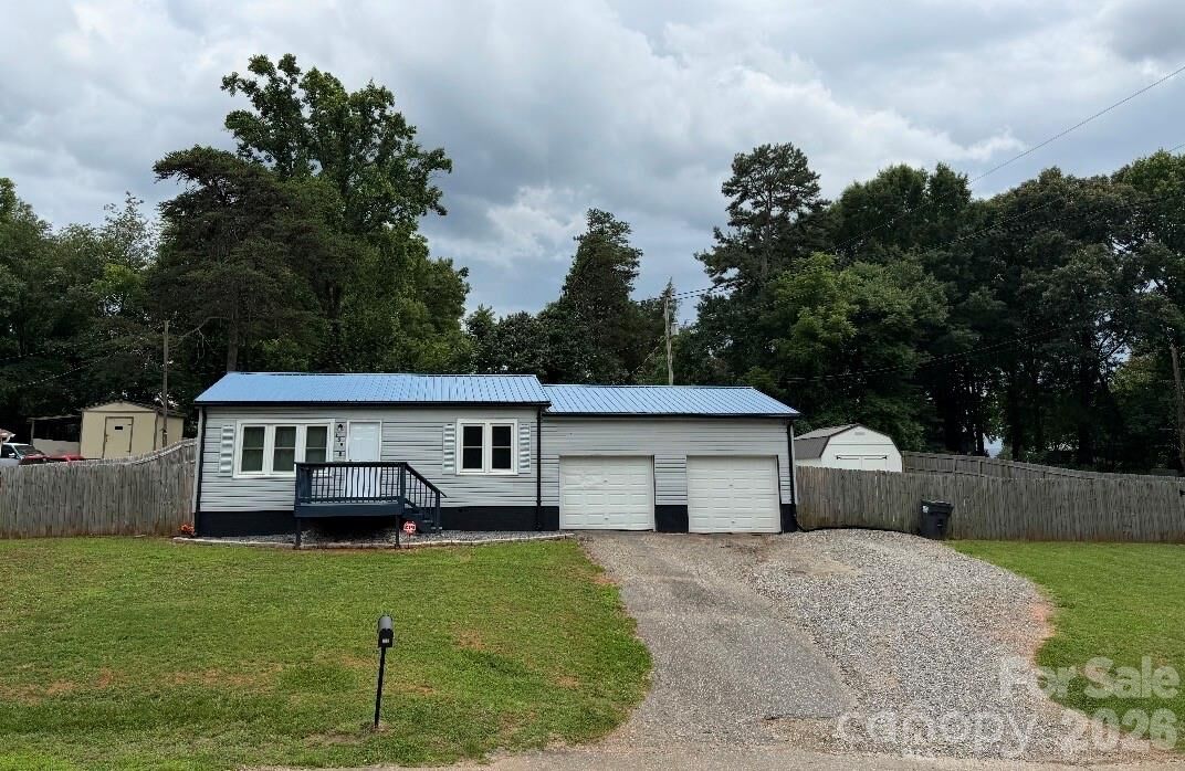 Property Photo:  139 Kay Lane  NC 28625 