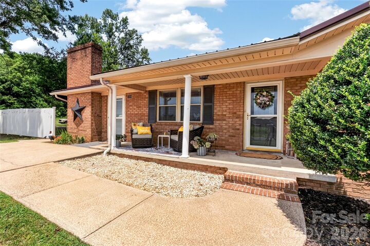 Property Photo:  1316 Drumstand Road  NC 28678 