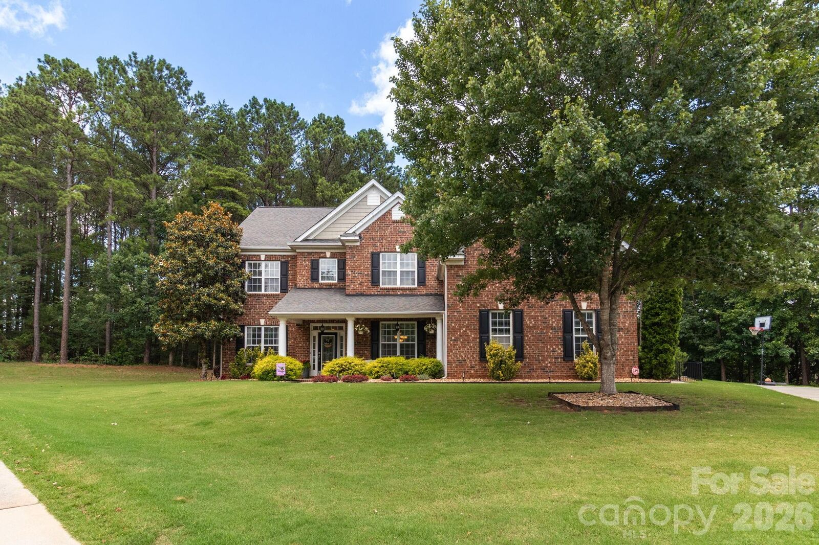 Property Photo:  723 Cavendish Lane  NC 28173 