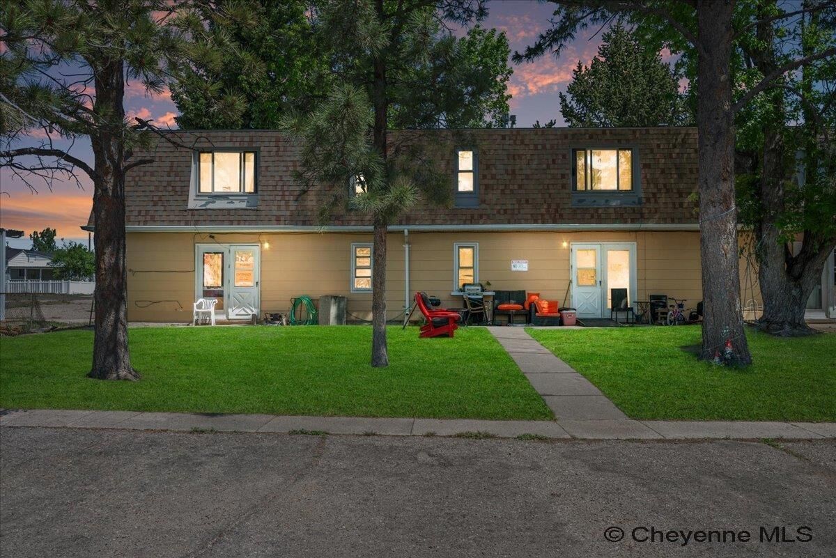 Property Photo: 2545 E 9th St WY 82001