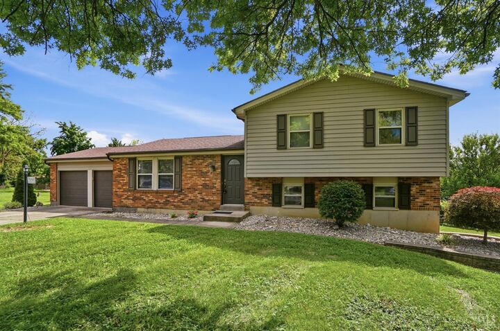 Property Photo: 7660 Topridge Drive OH 45069