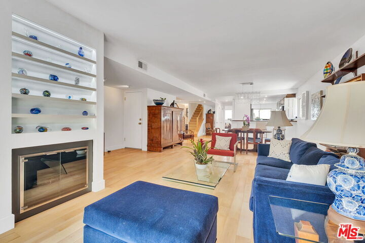 Property Photo: 11260 Overland Ave CA 90230