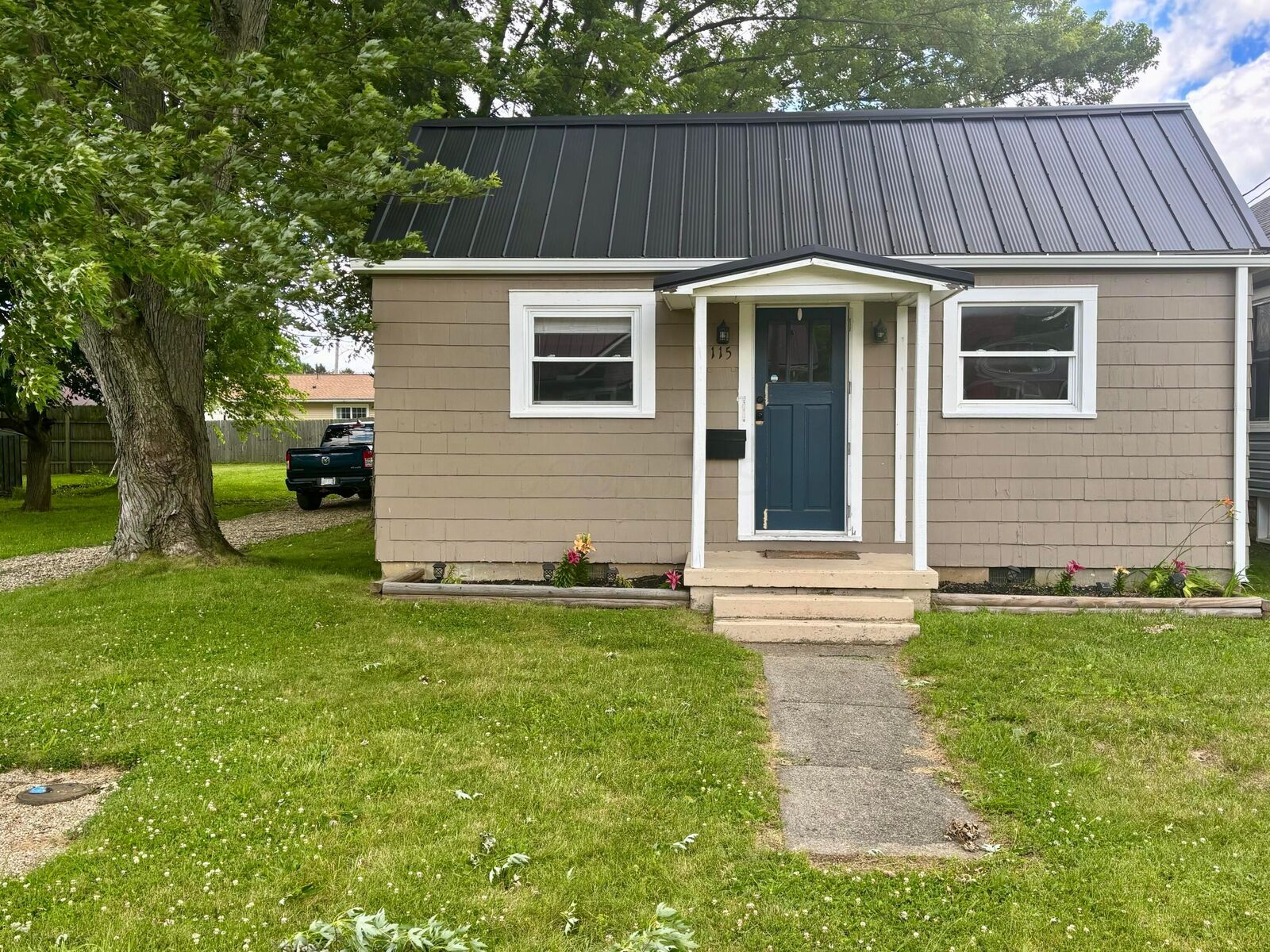 Property Photo:  115 Ames Street  OH 43050 