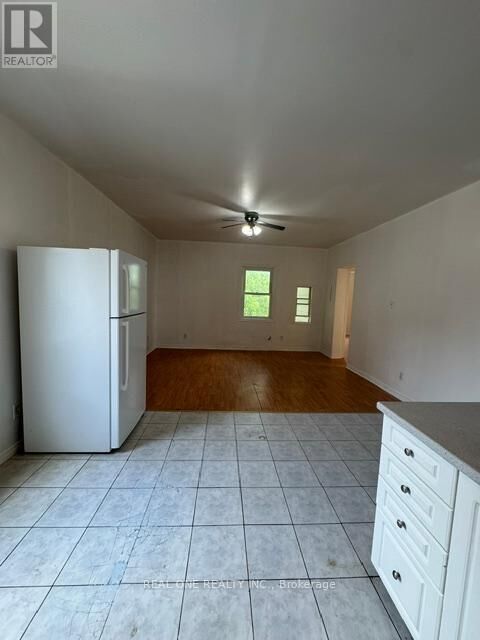 Property Photo:  10 Mill Street East  ON L7J 1G9 