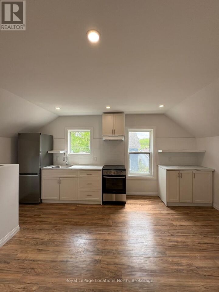 Property Photo:  150 13th Street West 1  ON N4K 3W4 
