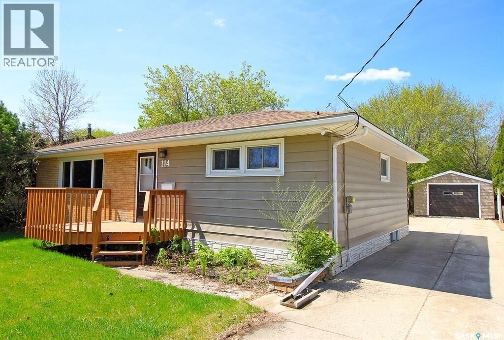 Property Photo: 114 Gladstone Avenue S SK S3N 2B5