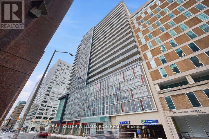 Property Photo:  324 Laurier Avenue West 1301  ON K1P 0A4 