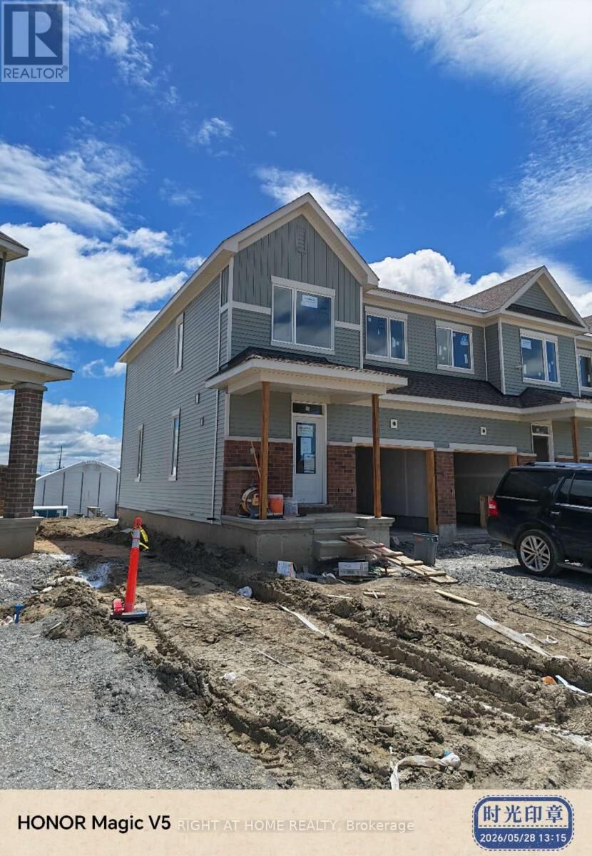 Property Photo:  747 Haflinger Row  ON K0A 2Z0 
