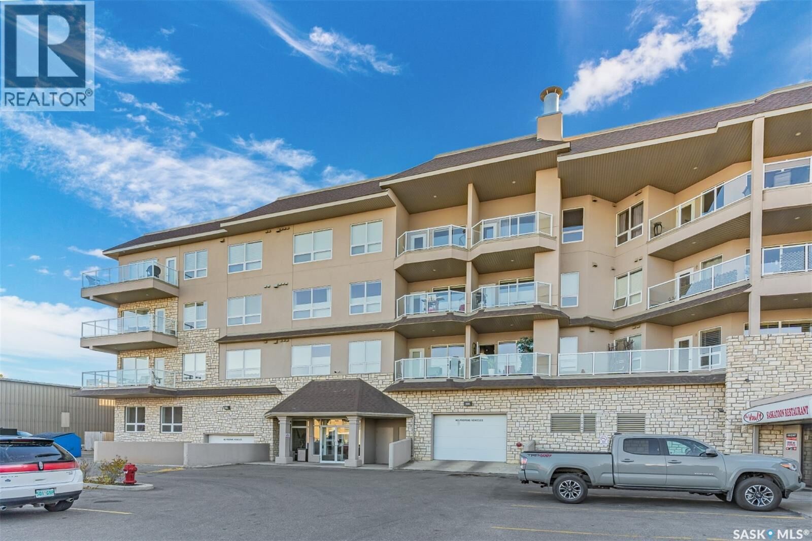 Property Photo:  311 227 Pinehouse Drive  SK S7K 4W9 
