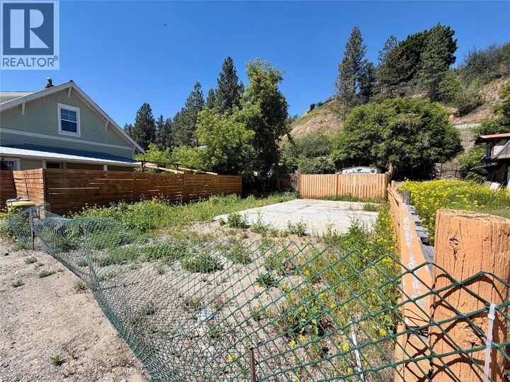 Property Photo:  135 Fenchurch Avenue  BC V0X 1W0 