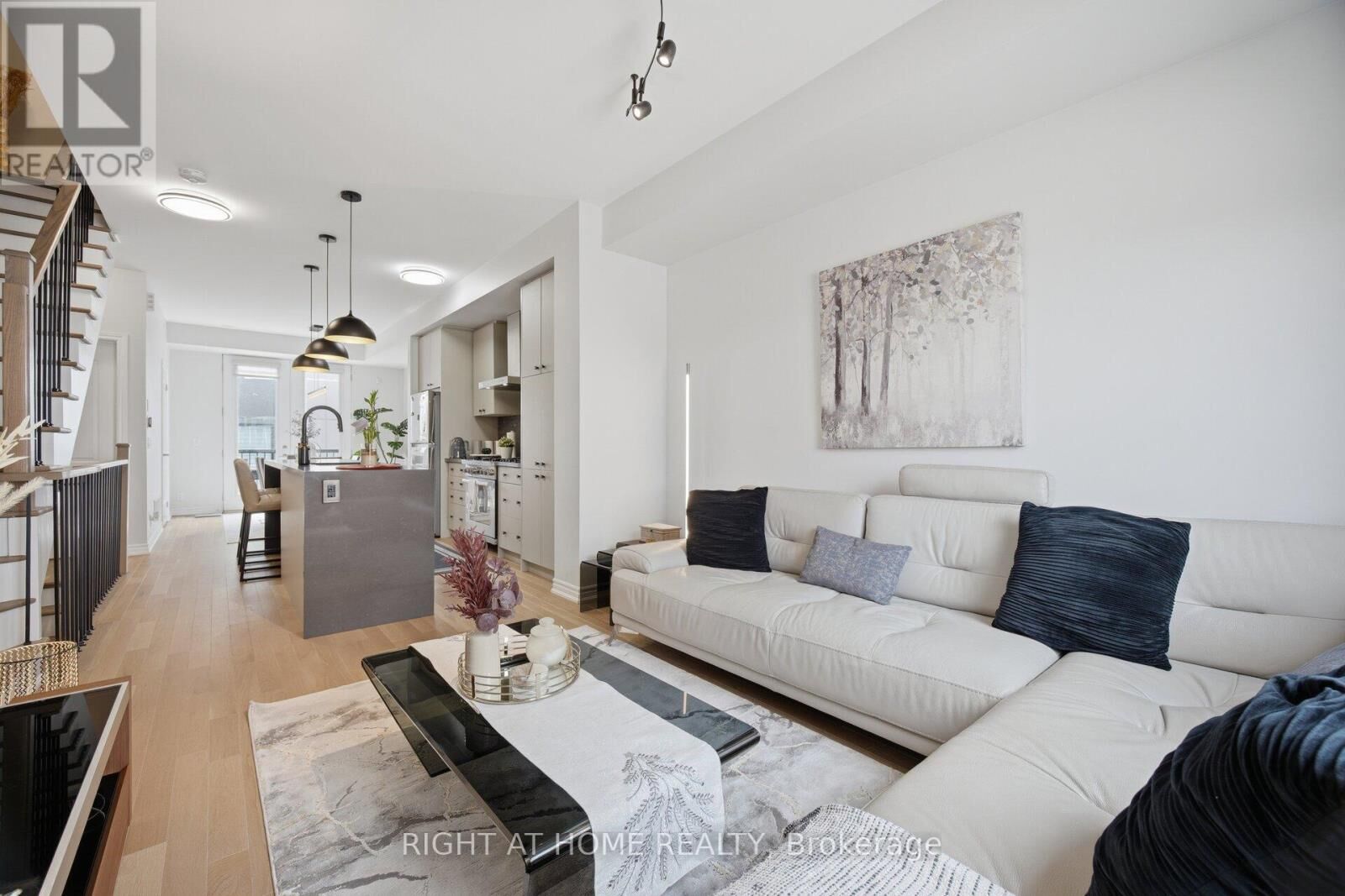 Property Photo:  348 Wheat Boom Drive 6  ON L6H 3V6 