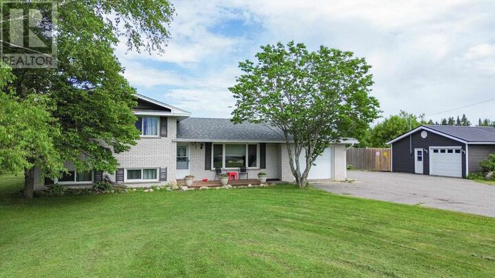 Property Photo: 1506 Airport Rd ON P6A 5K6