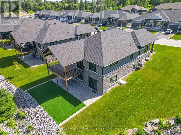 Property Photo: 9 Silver Maple Lane ON P1C 0B5