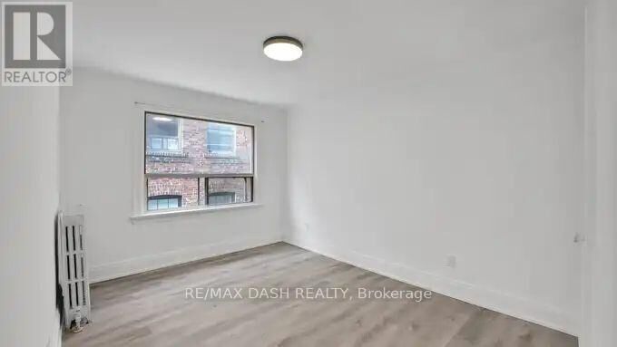Property Photo: 917 St Clair Avenue West 30 ON M6C 1C7