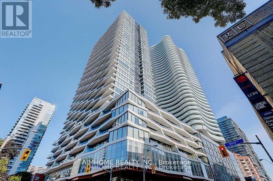 Property Photo: 85 Wood Street 3312 ON M4Y 0E8