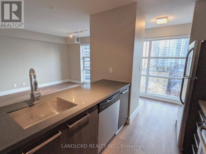 Property Photo:  11 St Joseph Street 1106  ON M4Y 1J8 