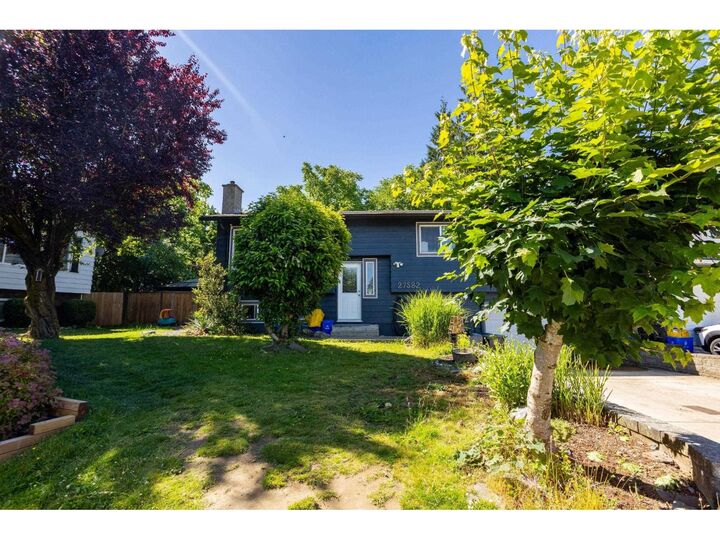 Property Photo: 27582 31B Avenue BC V4W 3L3