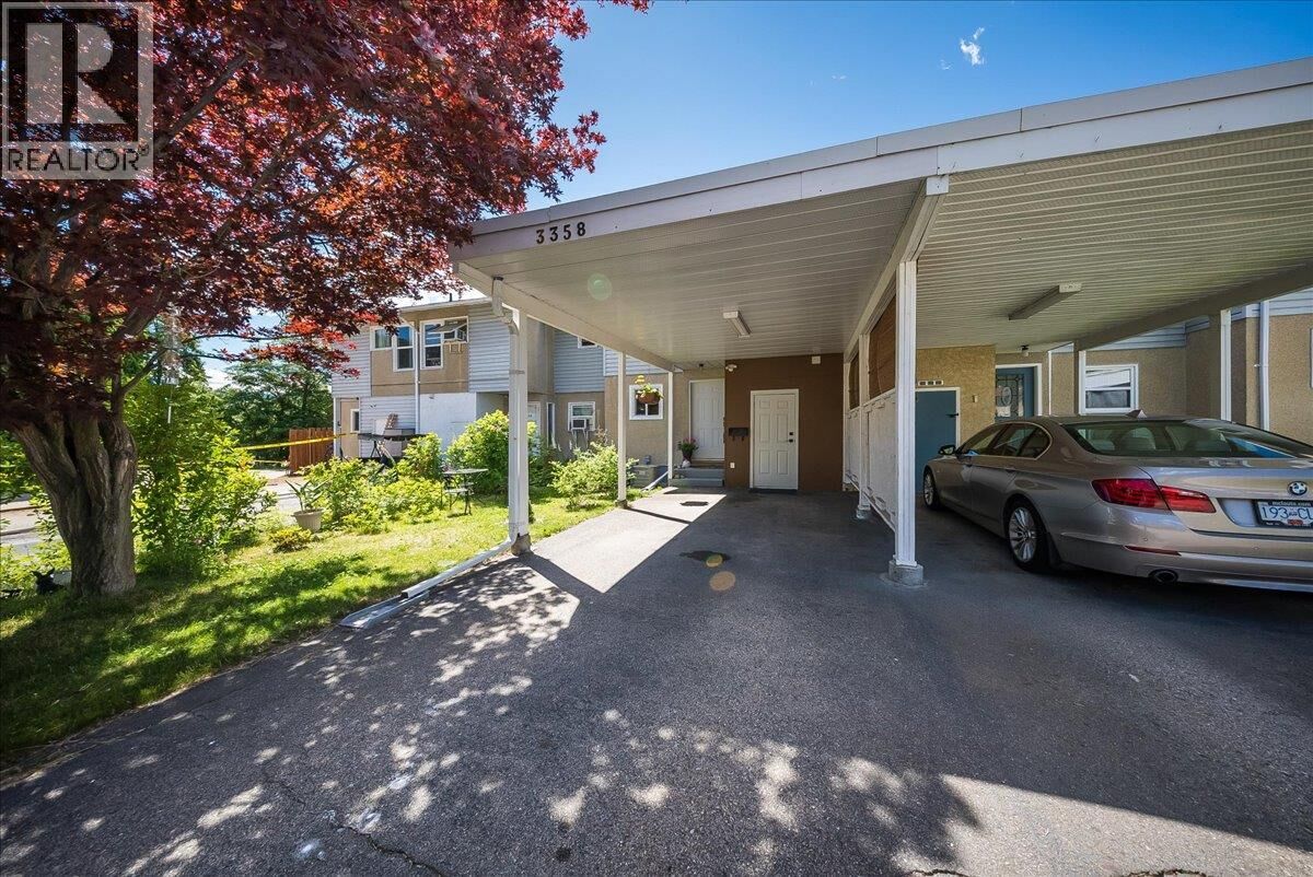 Property Photo:  3358 Laurel Crescent  BC V1T 4M5 