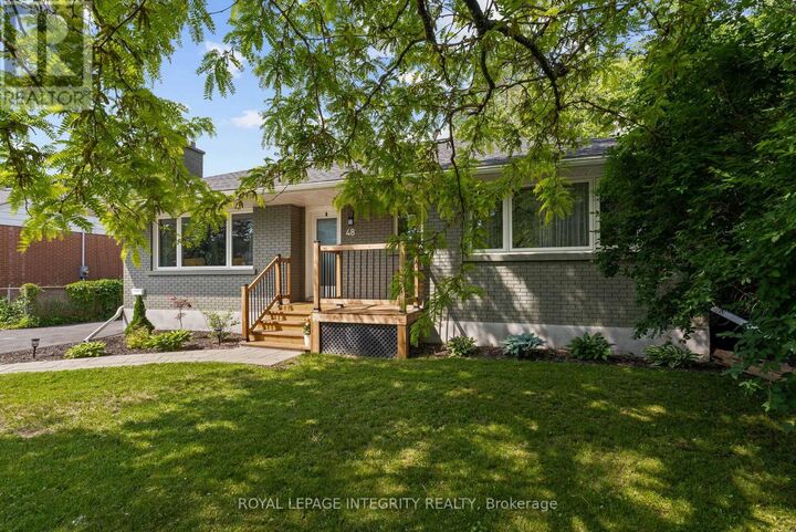 Property Photo:  48 Dunham Street  ON K1J 7L8 