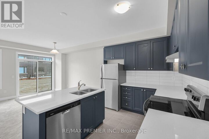 Property Photo:  138 Corley Street  ON K9V 0R4 
