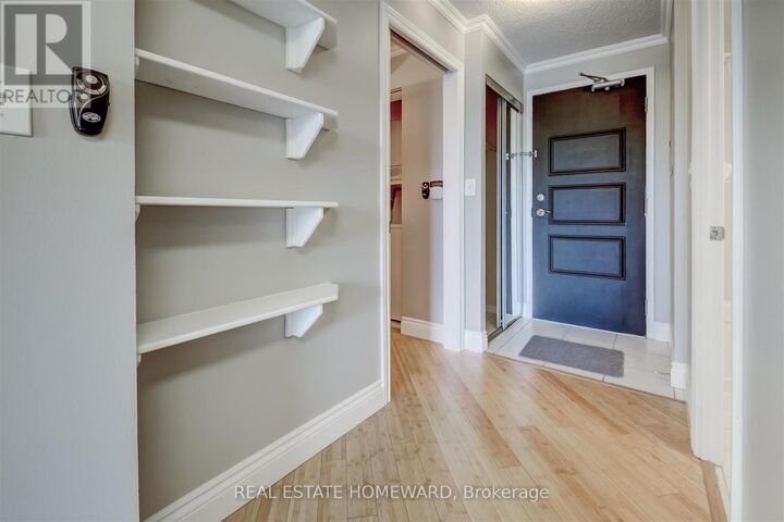 Property Photo:  1733 Queen Street East 513  ON M4L 6S9 