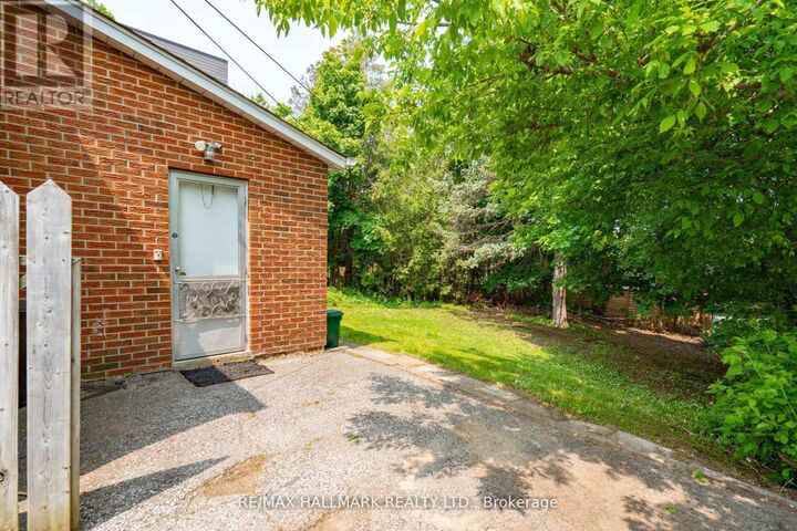 Property Photo:  104 Highland Park (Basement) Boulevard  ON L3T 1B7 