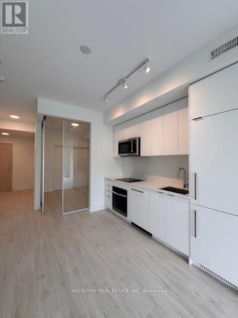 Property Photo: 181 Sheppard Avenue East 417 ON M2N 3A6