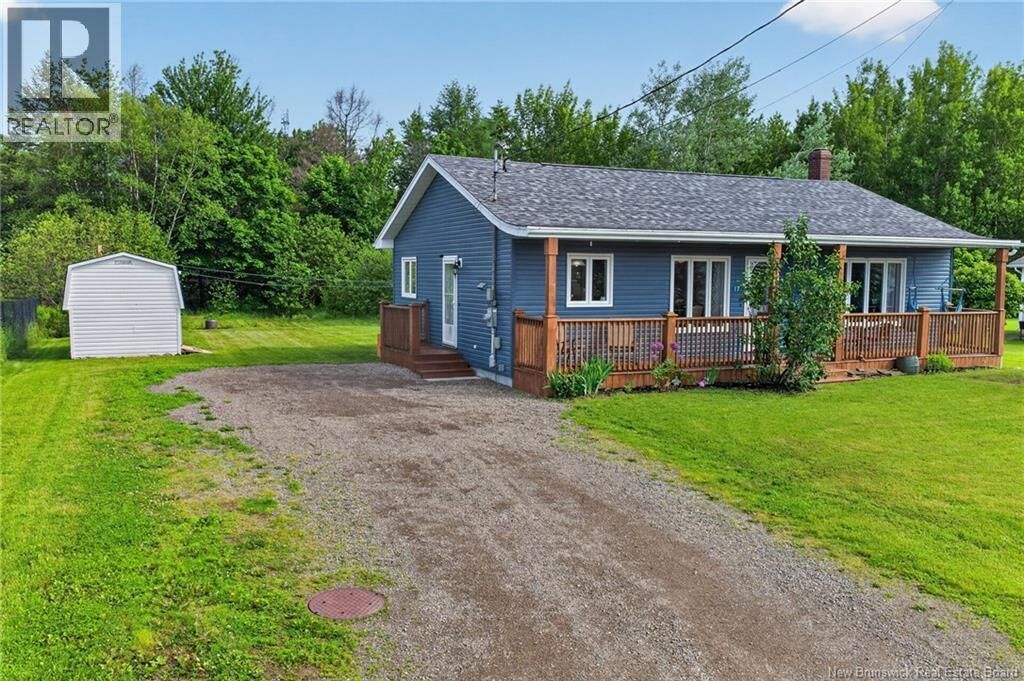 Property Photo:  17 Lauza  NB E4V 1J8 