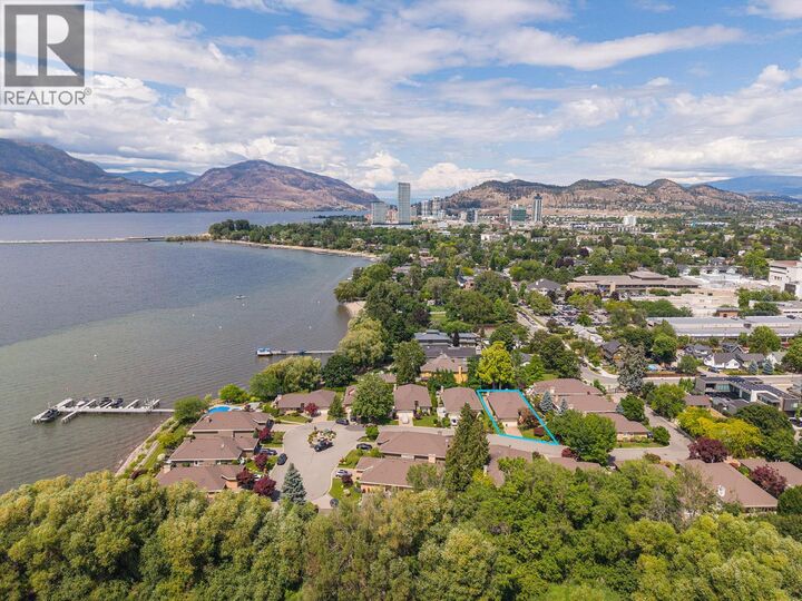Property Photo: 2368 Abbott Street 4 BC V1Y 9G7