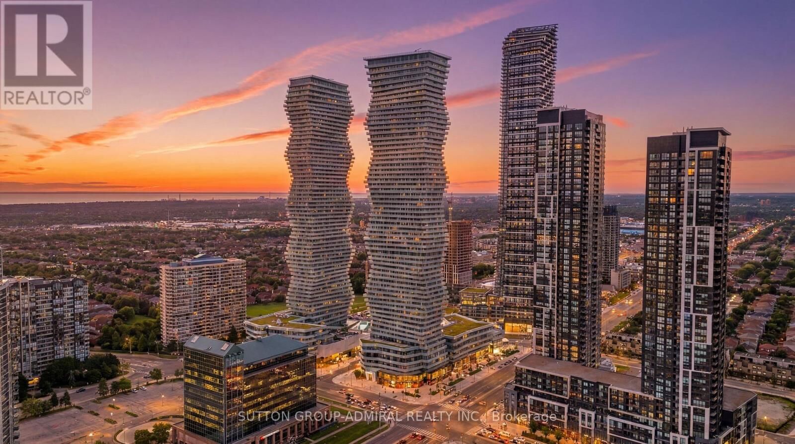 Property Photo: 3900 Confederation Parkway 1002 ON L5B 0M3