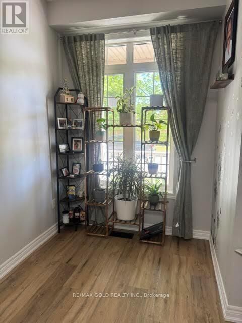 Property Photo:  45 Northampton Boulevard  ON L8E 6C4 