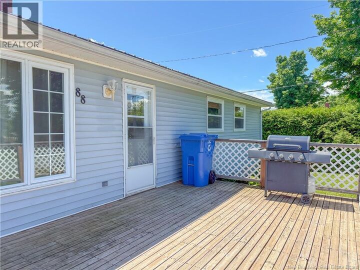 Property Photo:  88 Hillcrest Avenue  NB E7P 1N2 