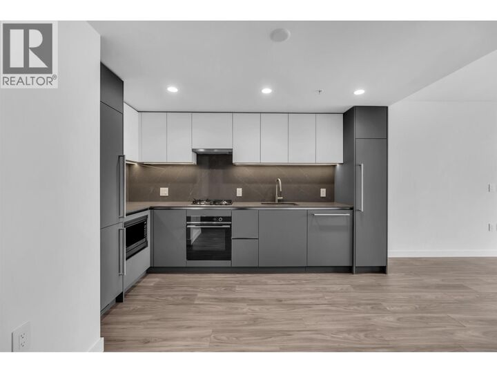 Property Photo: 2135 Springer Avenue 1702 BC V5B 0C1
