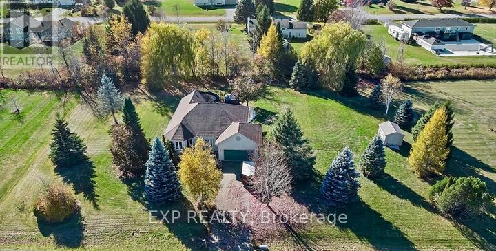 Property Photo:  60 Pioneer Drive  ON K0G 1J0 