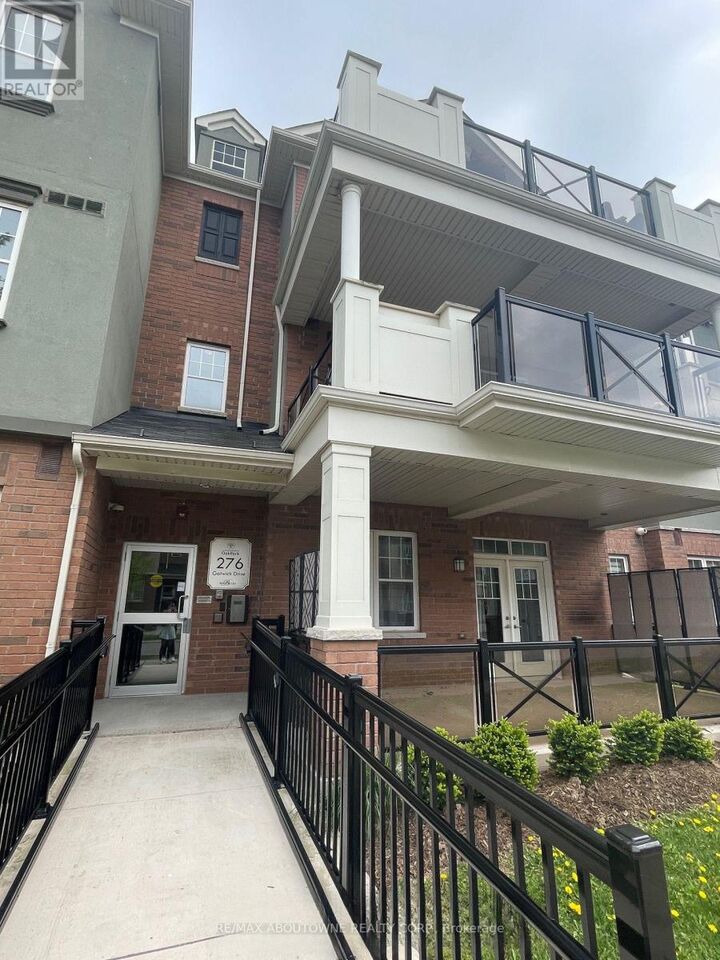 Property Photo: 276 Gatwick Drive 101 ON L6H 0K8